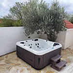 Luka Villa