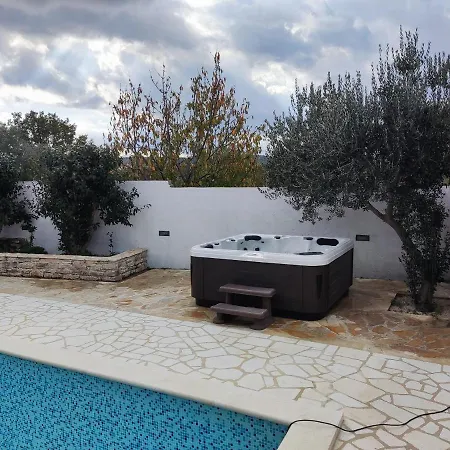 Luka Villa Pridraga