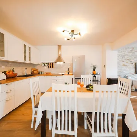 Villa Luka *